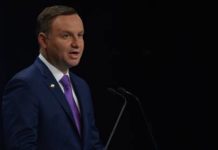 Президент Польши ветировал вызвавшие протесты законы