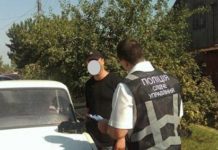 В Бердянске чиновник-взяточник напал на сотрудника СБУ