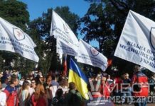 Медики во вторник в центре Киева потребуют погасить долги по зарплате