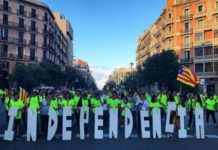 Независимость Каталонии вышло поддержать около миллиона человек: появились фото