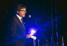 Глава Каталонии выступил с речью накануне референдума