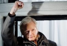 Основатель Wikileaks призывает главу Еврокомиссии исключить Испанию с ЕС