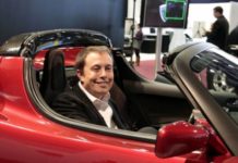 Маск анонсировал запуск ракеты Falcon Heavy с машиной Tesla на борту